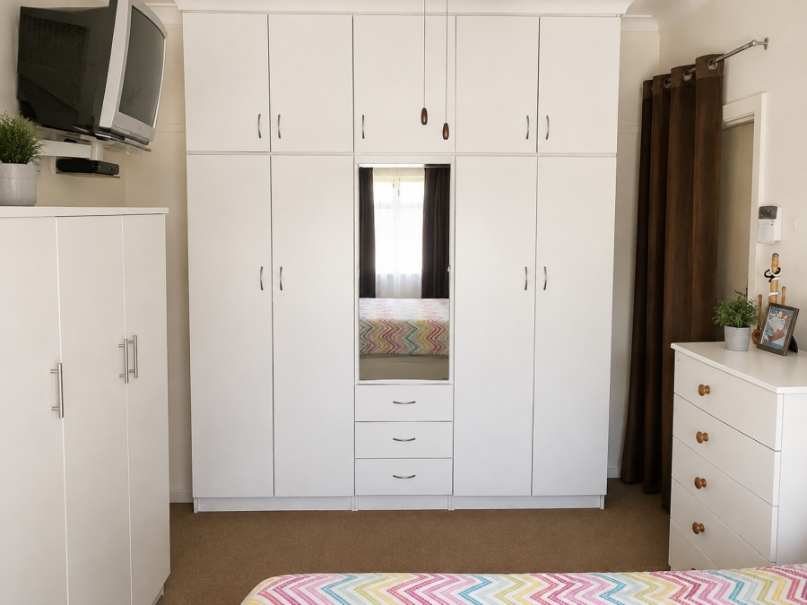 3 Bedroom Property for Sale in Cambridge West Eastern Cape